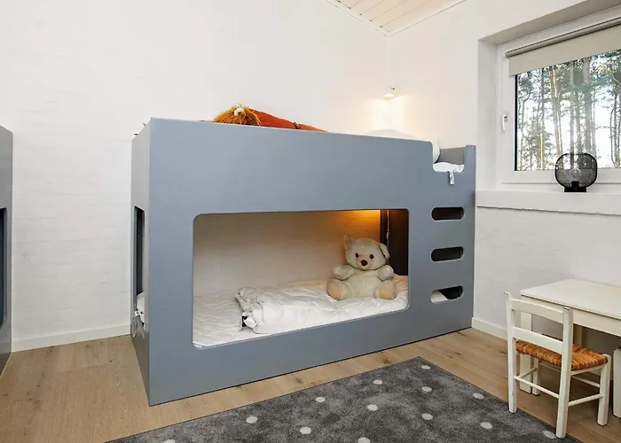 14 Person In * Sæby